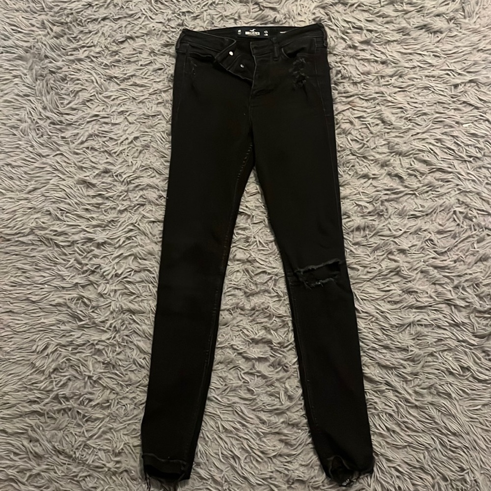 Black hollister height rise super skinny jeans